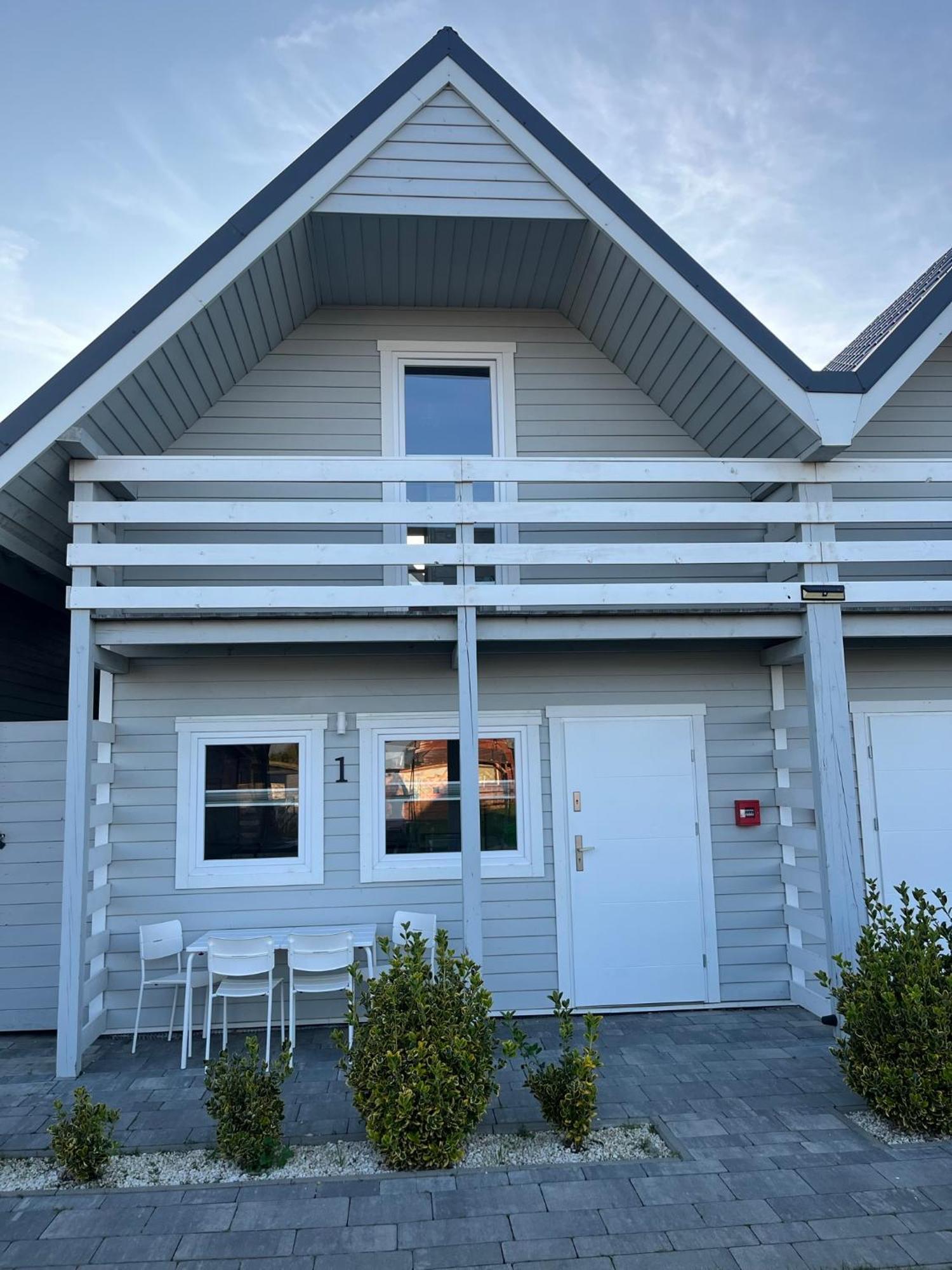 Holiday House Сърбиново Екстериор снимка
