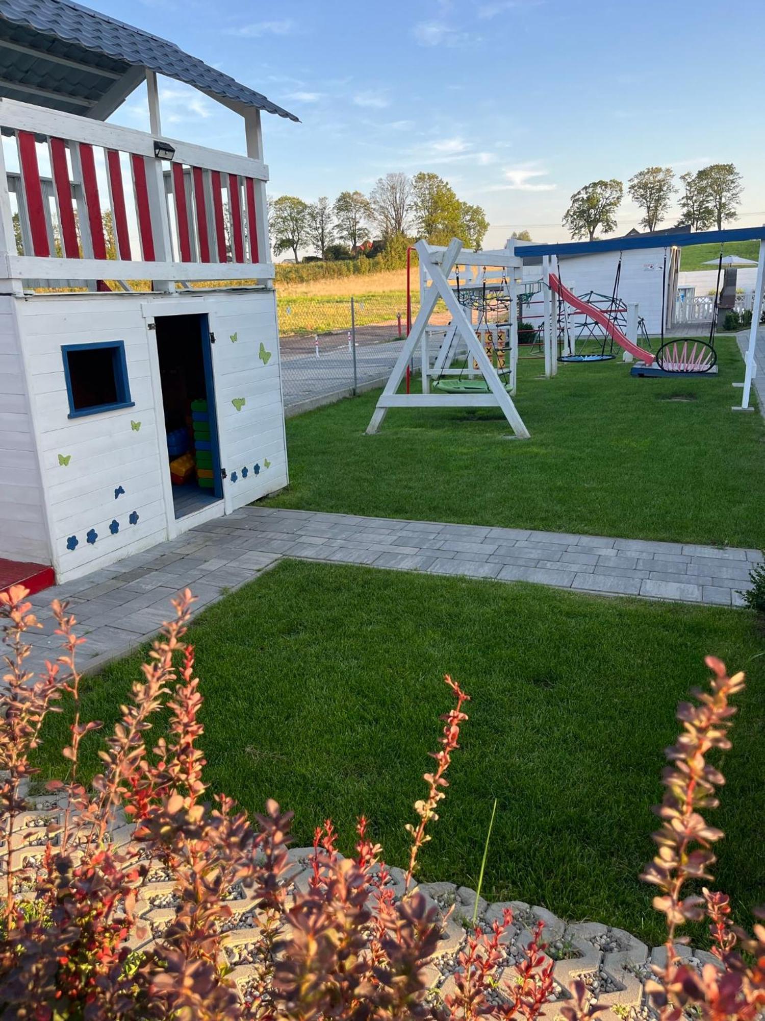 Holiday House Сърбиново Екстериор снимка